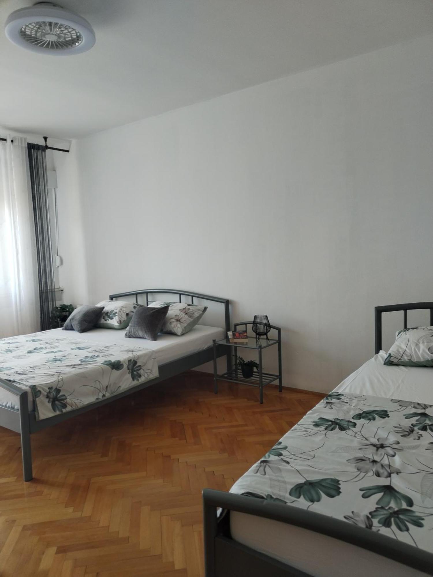 Apartment Marina Podstrana Esterno foto